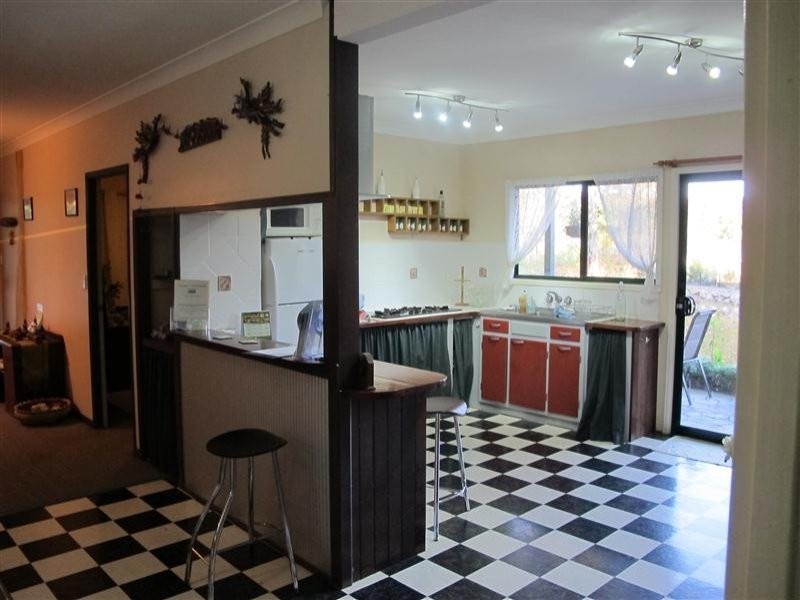 17 BRANDENBERG ROAD, Mooloolah Valley QLD 4553