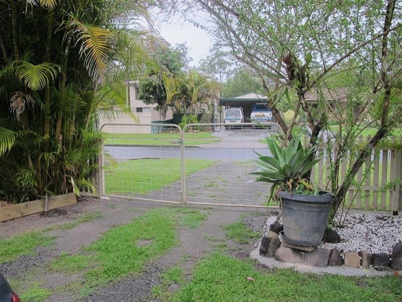 23 DORSON DRIVE, Mooloolah Valley QLD 4553