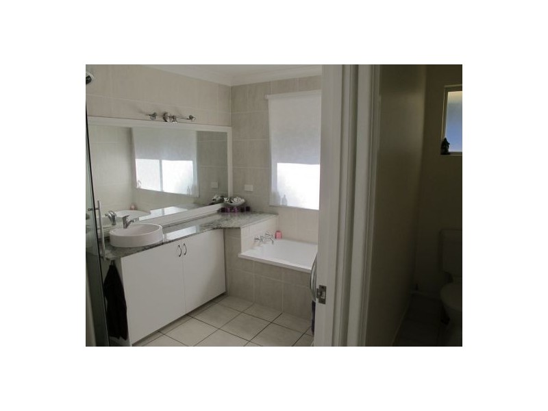 664 GLENVIEW ROAD, Glenview QLD 4553