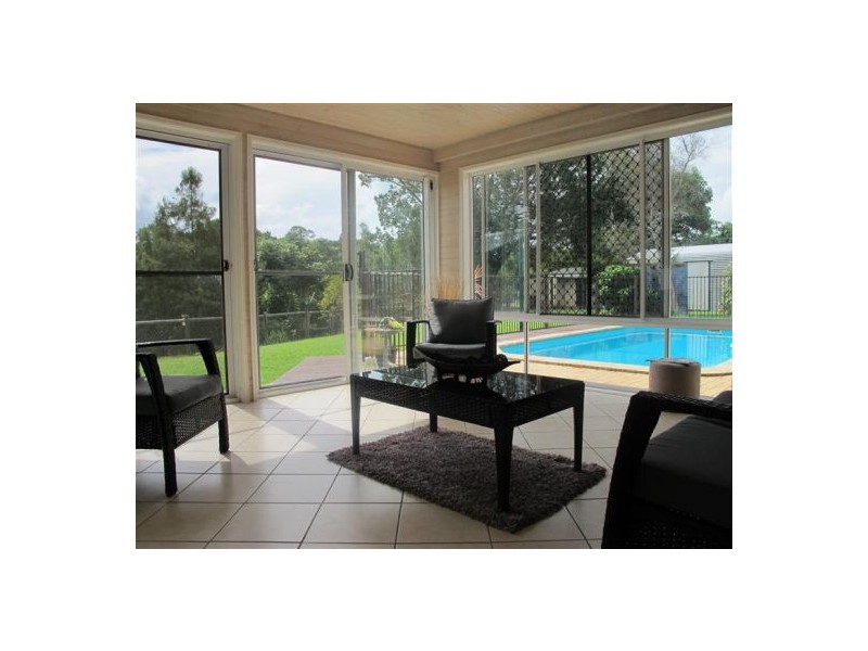37 Smith Drive, Mooloolah Valley QLD 4553