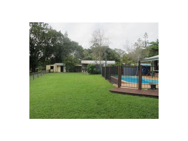 37 Smith Drive, Mooloolah Valley QLD 4553