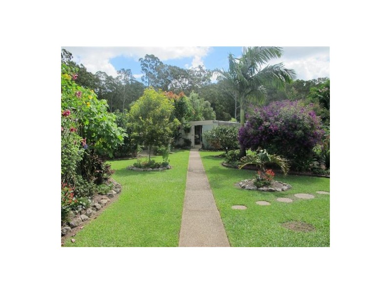 127 Mooloolah Meadows Drive, Mooloolah Valley QLD 4553