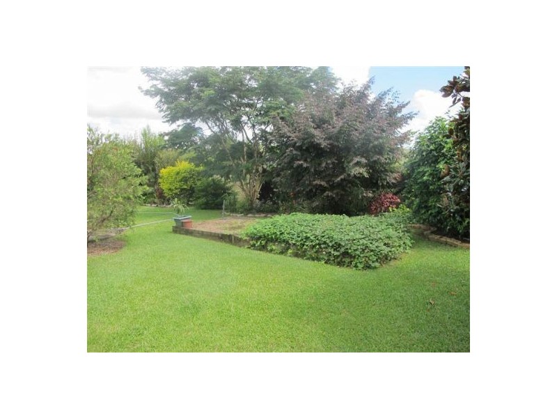 127 Mooloolah Meadows Drive, Mooloolah Valley QLD 4553