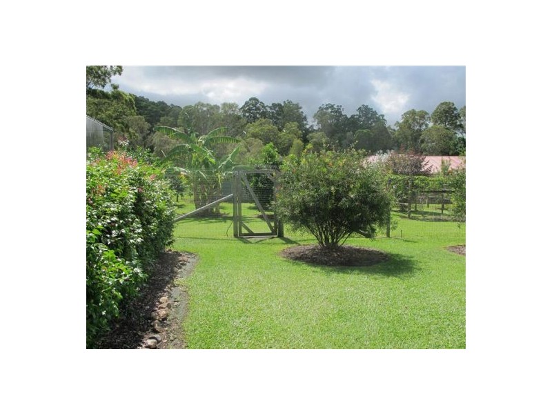 127 Mooloolah Meadows Drive, Mooloolah Valley QLD 4553