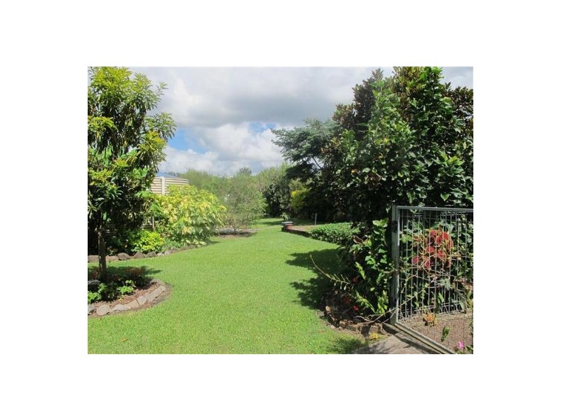 127 Mooloolah Meadows Drive, Mooloolah Valley QLD 4553