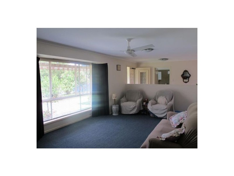 127 Mooloolah Meadows Drive, Mooloolah Valley QLD 4553