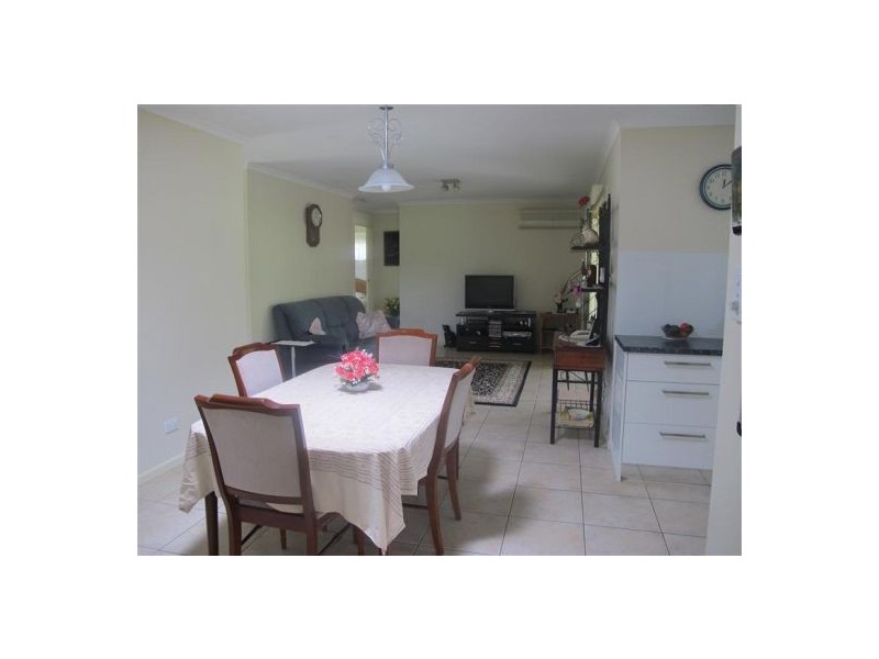 127 Mooloolah Meadows Drive, Mooloolah Valley QLD 4553