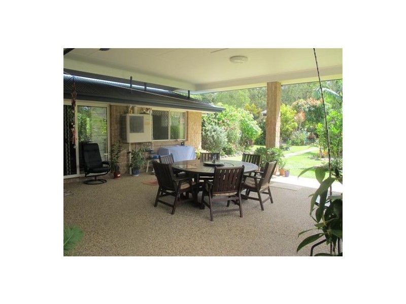 127 Mooloolah Meadows Drive, Mooloolah Valley QLD 4553