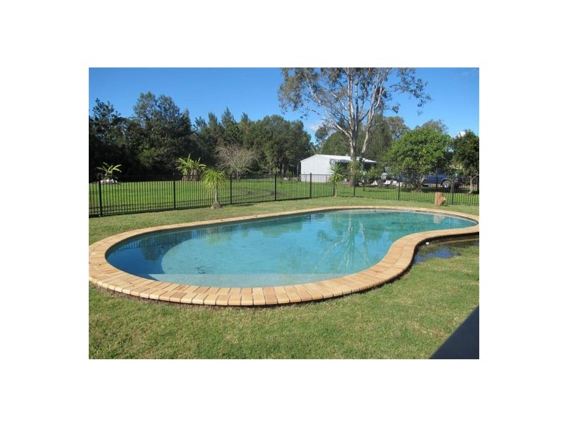 10 Mountaindale Court, Mooloolah Valley QLD 4553