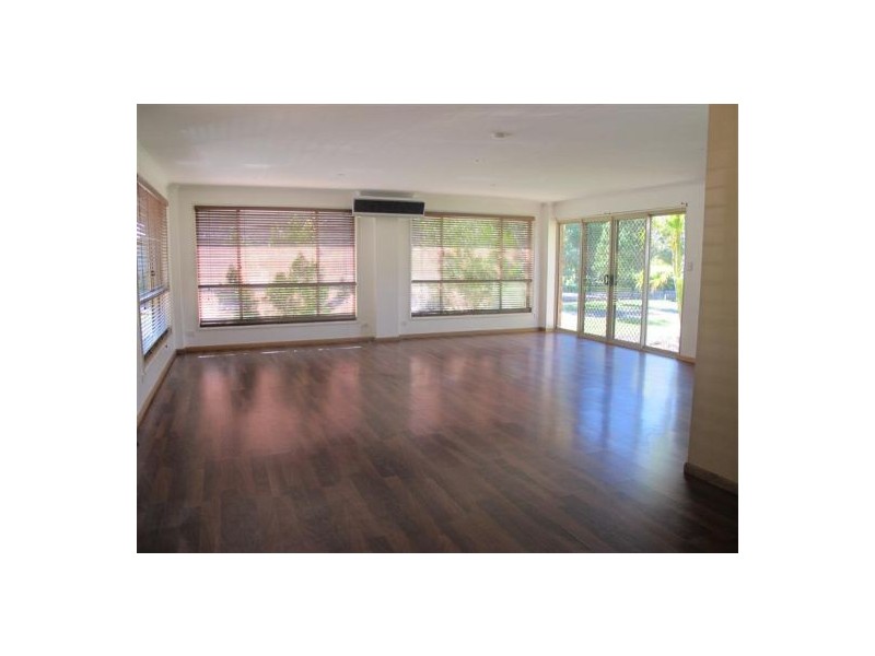 10 Mountaindale Court, Mooloolah Valley QLD 4553