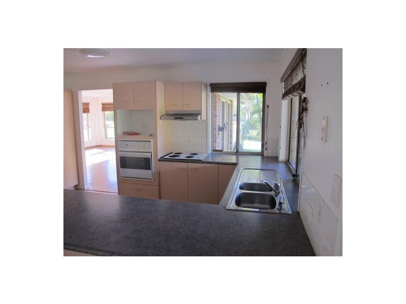 10 Mountaindale Court, Mooloolah Valley QLD 4553