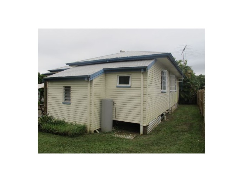 16 KATHERINE STREET, Beerwah QLD 4519
