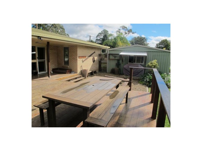 1A Lornal Court, Mooloolah Valley QLD 4553