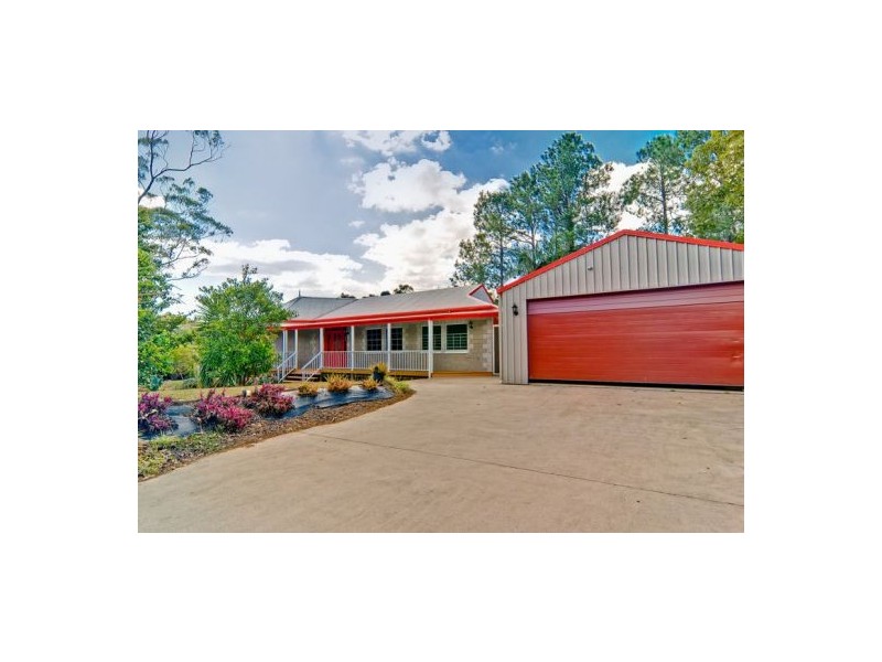 2 Brechin Court, Mooloolah Valley QLD 4553