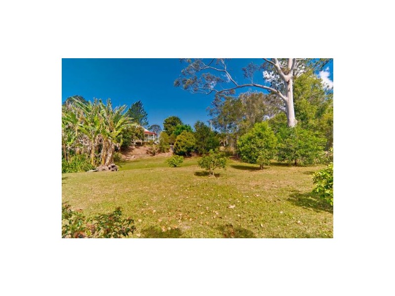 2 Brechin Court, Mooloolah Valley QLD 4553