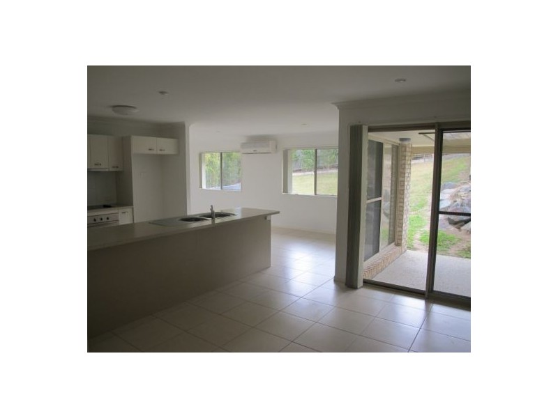 7 Treetop Court, Mooloolah Valley QLD 4553