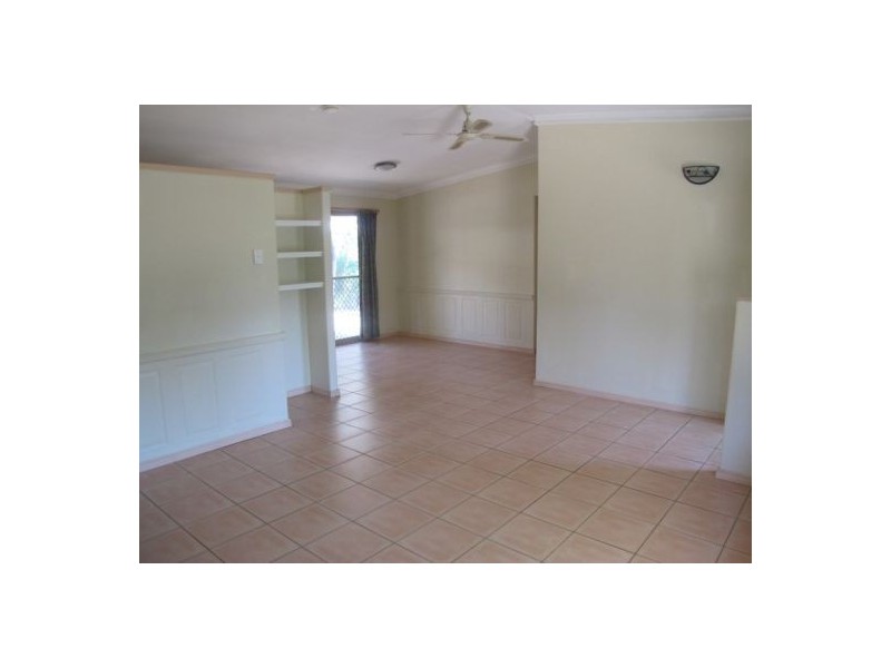 42 Dorson Drive, Mooloolah Valley QLD 4553