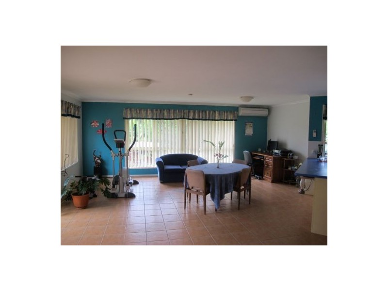 10 Fern Gully Place, Mooloolah Valley QLD 4553