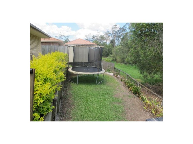 11 Maddock Ave, Mooloolah Valley QLD 4553