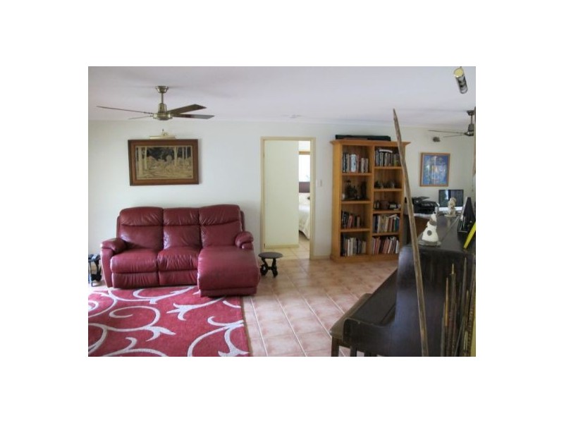 34 Fern Gully Place, Mooloolah Valley QLD 4553