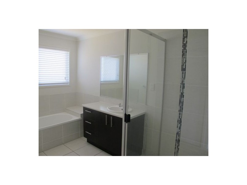 24 Ridge Court, Mooloolah Valley QLD 4553