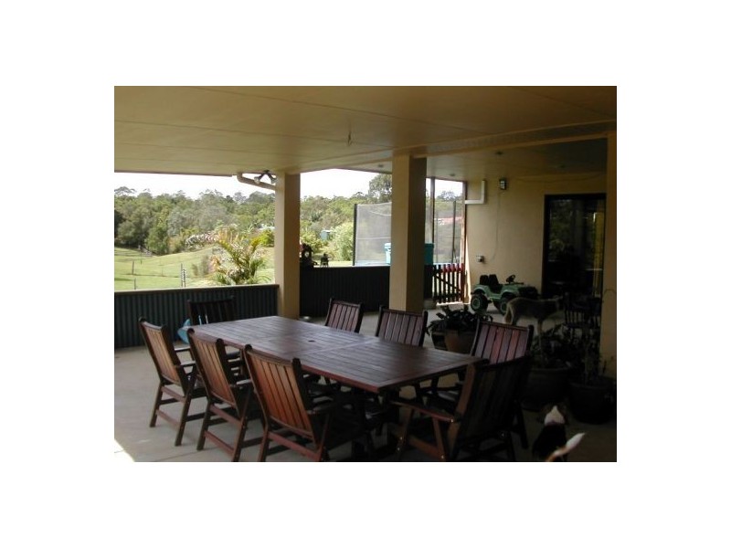24 Sugar Gum Drive, Mooloolah Valley QLD 4553