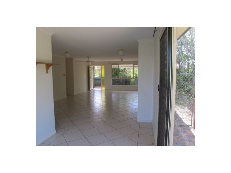 32 Buzaki Road, Glass House Mountains QLD 4518