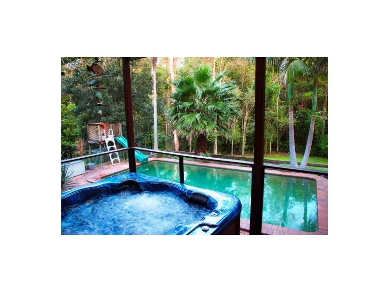 10 McGregor Court, Mooloolah Valley QLD 4553