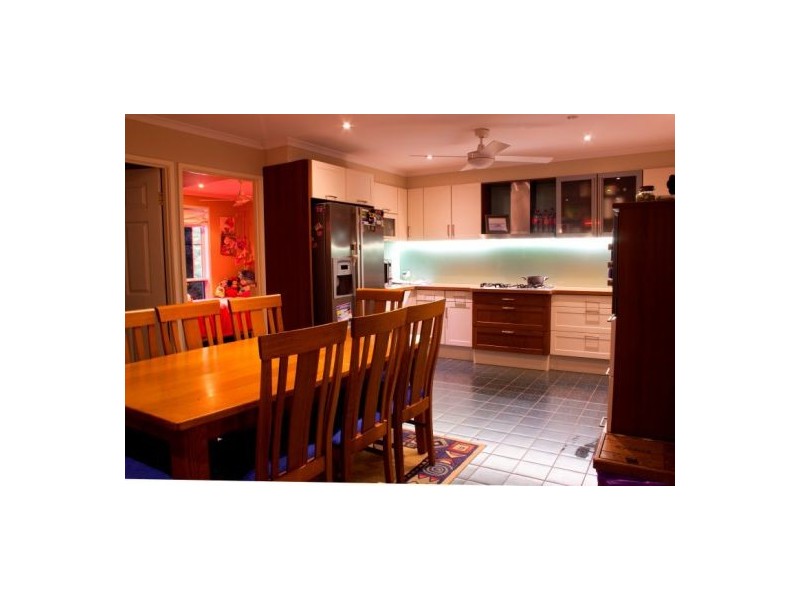 10 McGregor Court, Mooloolah Valley QLD 4553