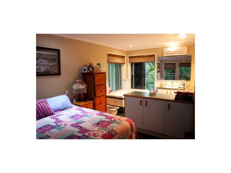 10 McGregor Court, Mooloolah Valley QLD 4553