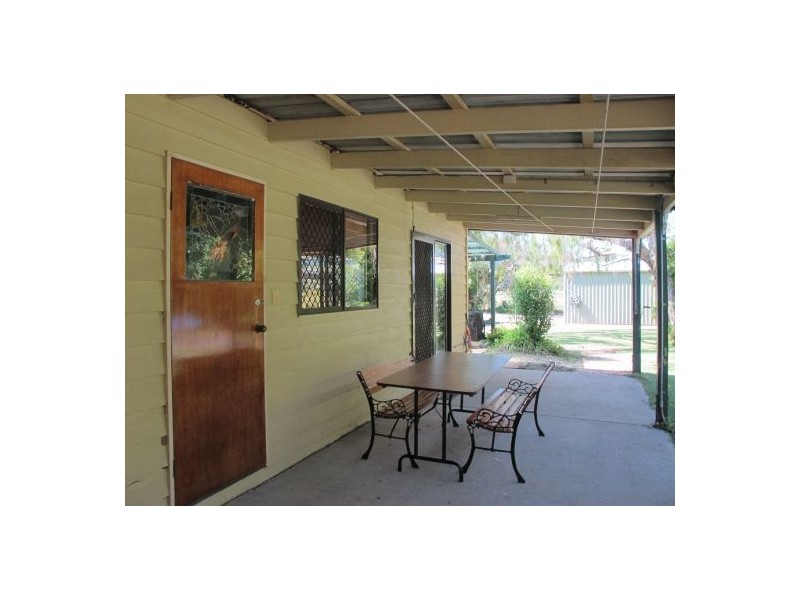 655 Glenview Rd, Glenview QLD 4553