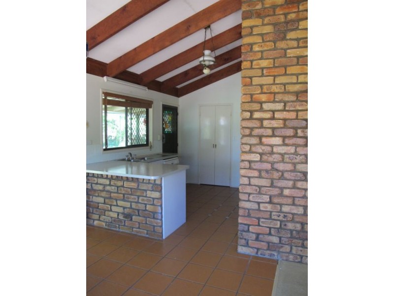 655 Glenview Rd, Glenview QLD 4553