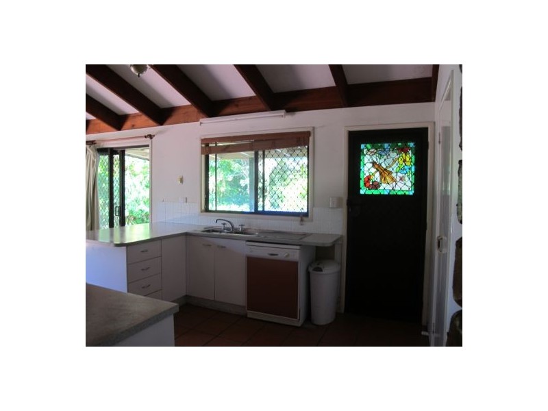 655 Glenview Rd, Glenview QLD 4553