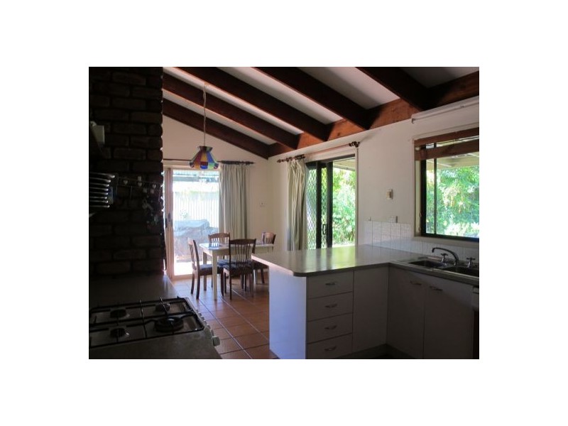 655 Glenview Rd, Glenview QLD 4553