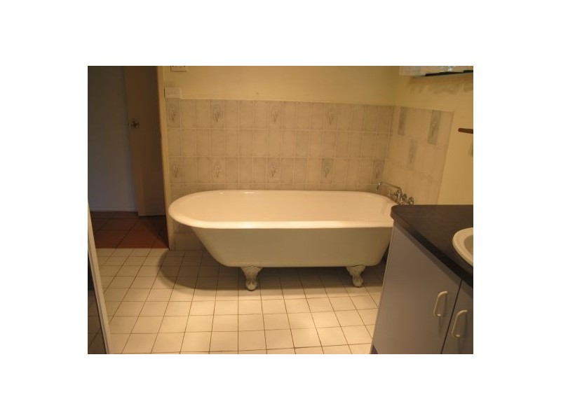 655 Glenview Rd, Glenview QLD 4553