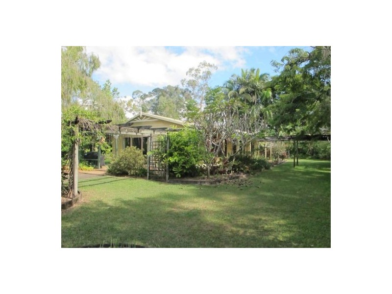 655 Glenview Rd, Glenview QLD 4553