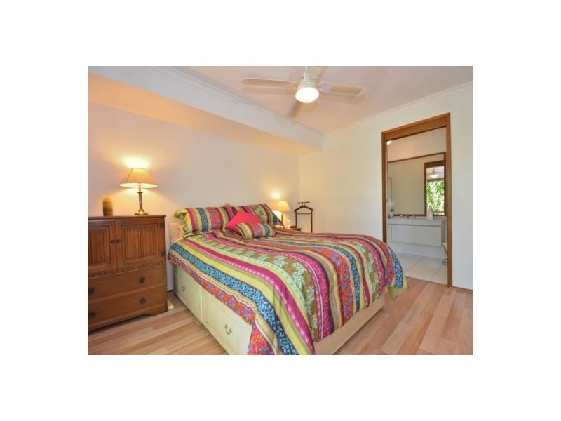 6 Guilfoyle Court, Mooloolah Valley QLD 4553