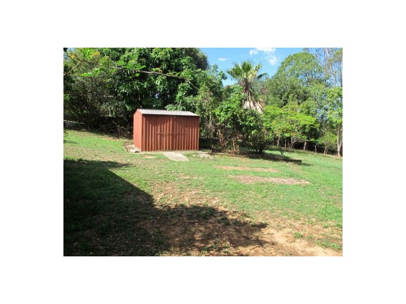 32 Buzaki Road, Glass House Mountains QLD 4518