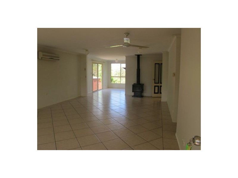 32 Buzaki Road, Glass House Mountains QLD 4518