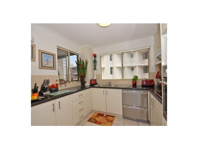 18/132 Duporth Avenue, Maroochydore QLD 4558