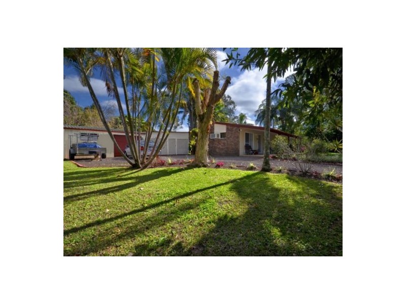 2 Eric Court, Mooloolah Valley QLD 4553