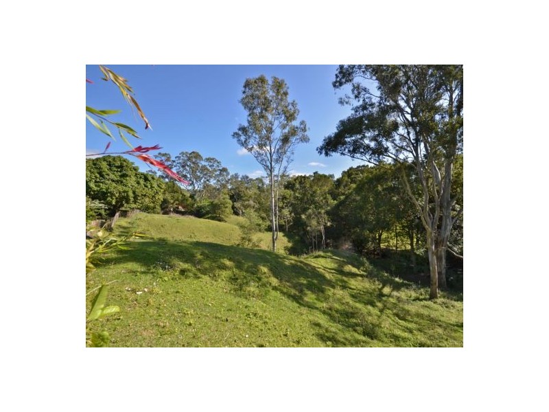 2 Eric Court, Mooloolah Valley QLD 4553