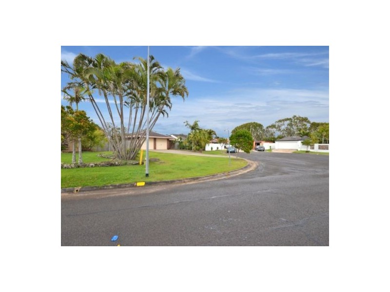 1 Daisy Place, Bokarina QLD 4575