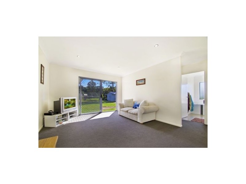 40 Hamilton Close, Mooloolah Valley QLD 4553