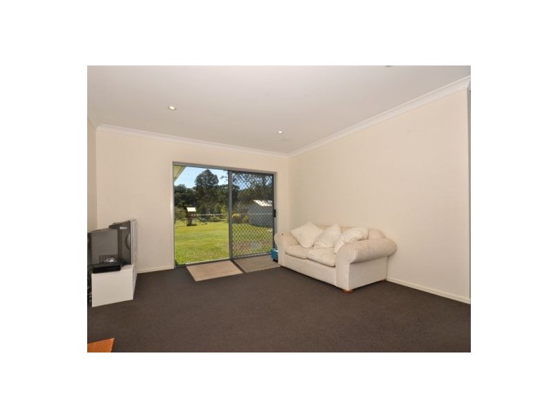 40 Hamilton Close, Mooloolah Valley QLD 4553