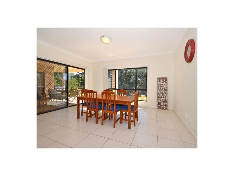 7 Songbird Place, Mooloolah Valley QLD 4553