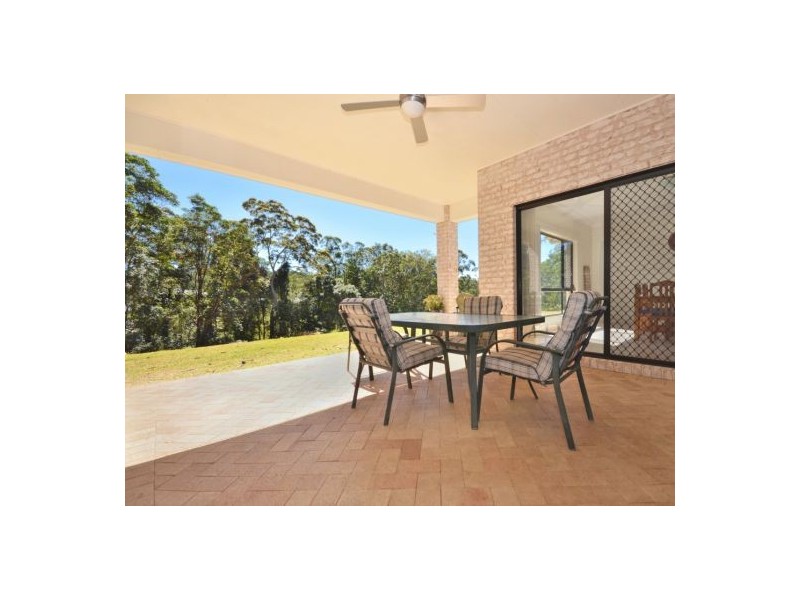 7 Songbird Place, Mooloolah Valley QLD 4553