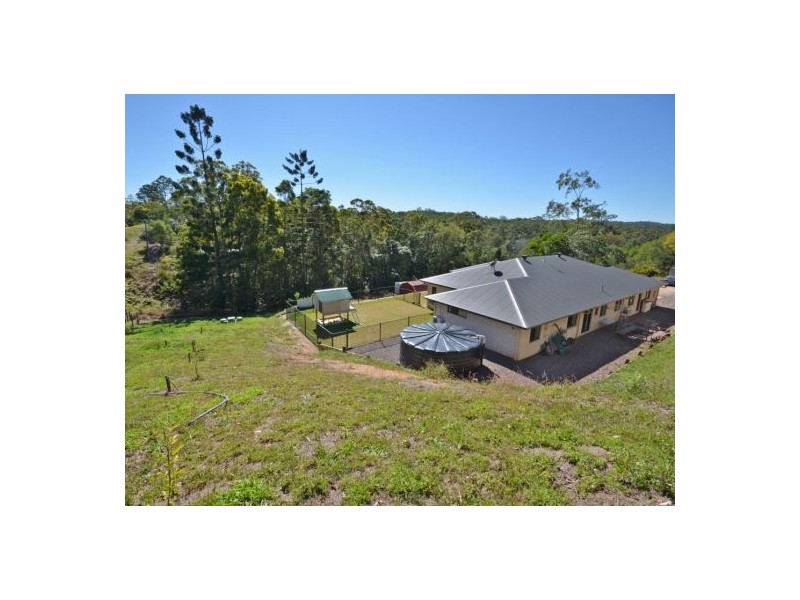 7 Songbird Place, Mooloolah Valley QLD 4553
