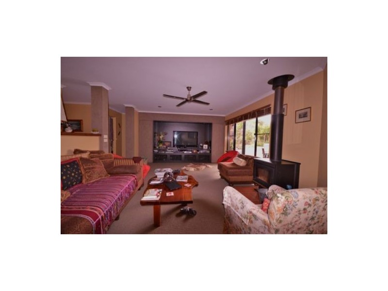 9 Goodey Way, Kureelpa QLD 4560