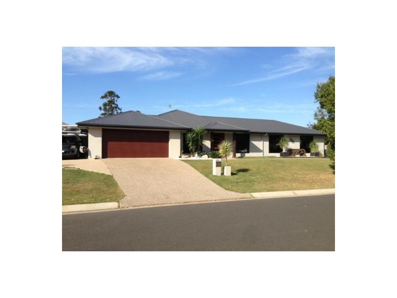 26 Maddock Ave, Mooloolah Valley QLD 4553